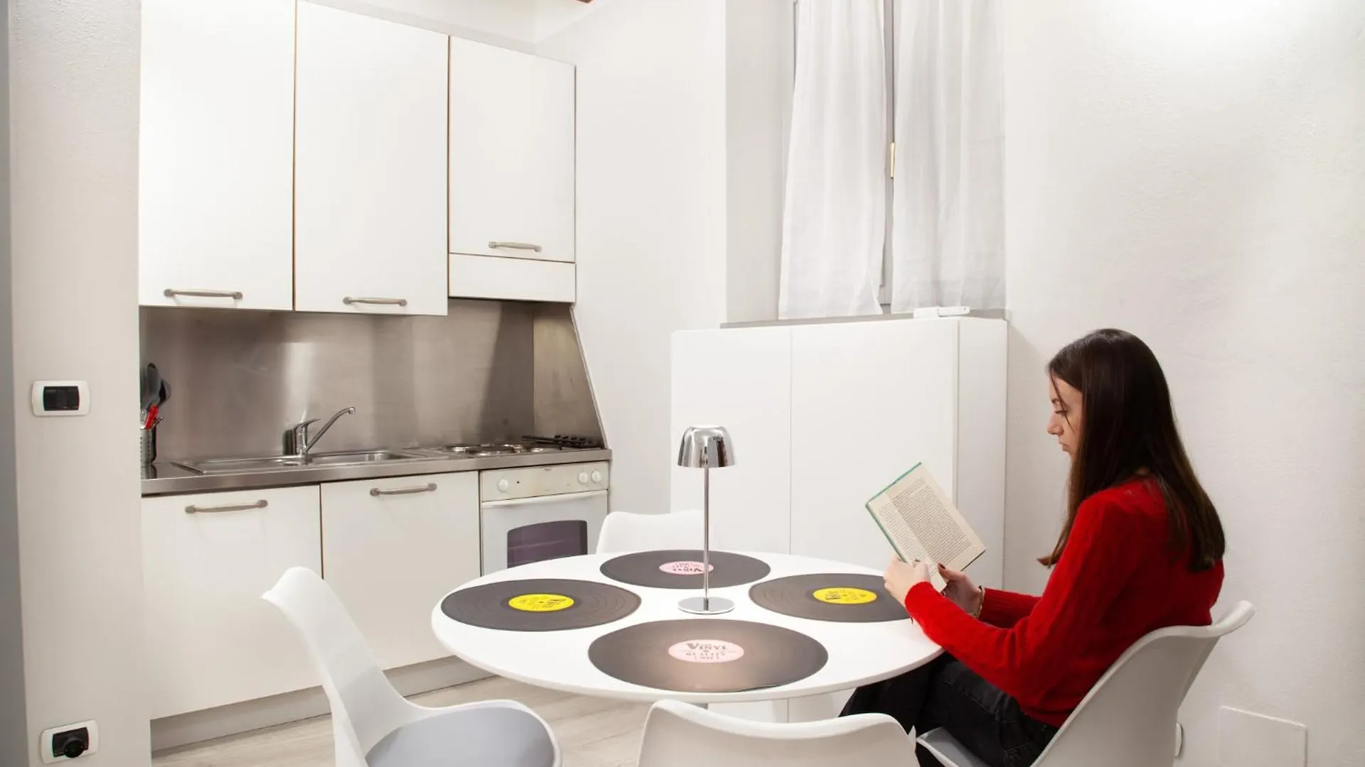 Apartment Rrrapido Home In Brera - Via Mercato Milan Italy